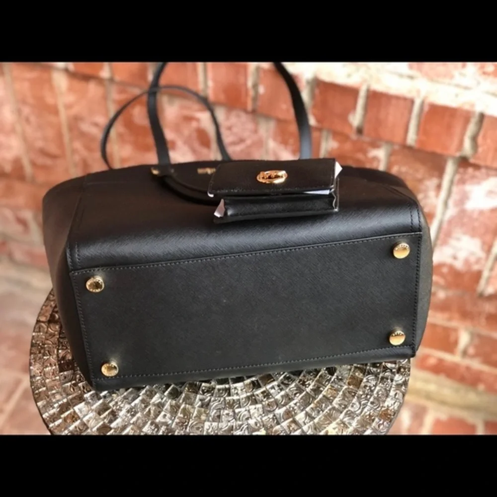 Michael kors Double handle large tote+ wallet set